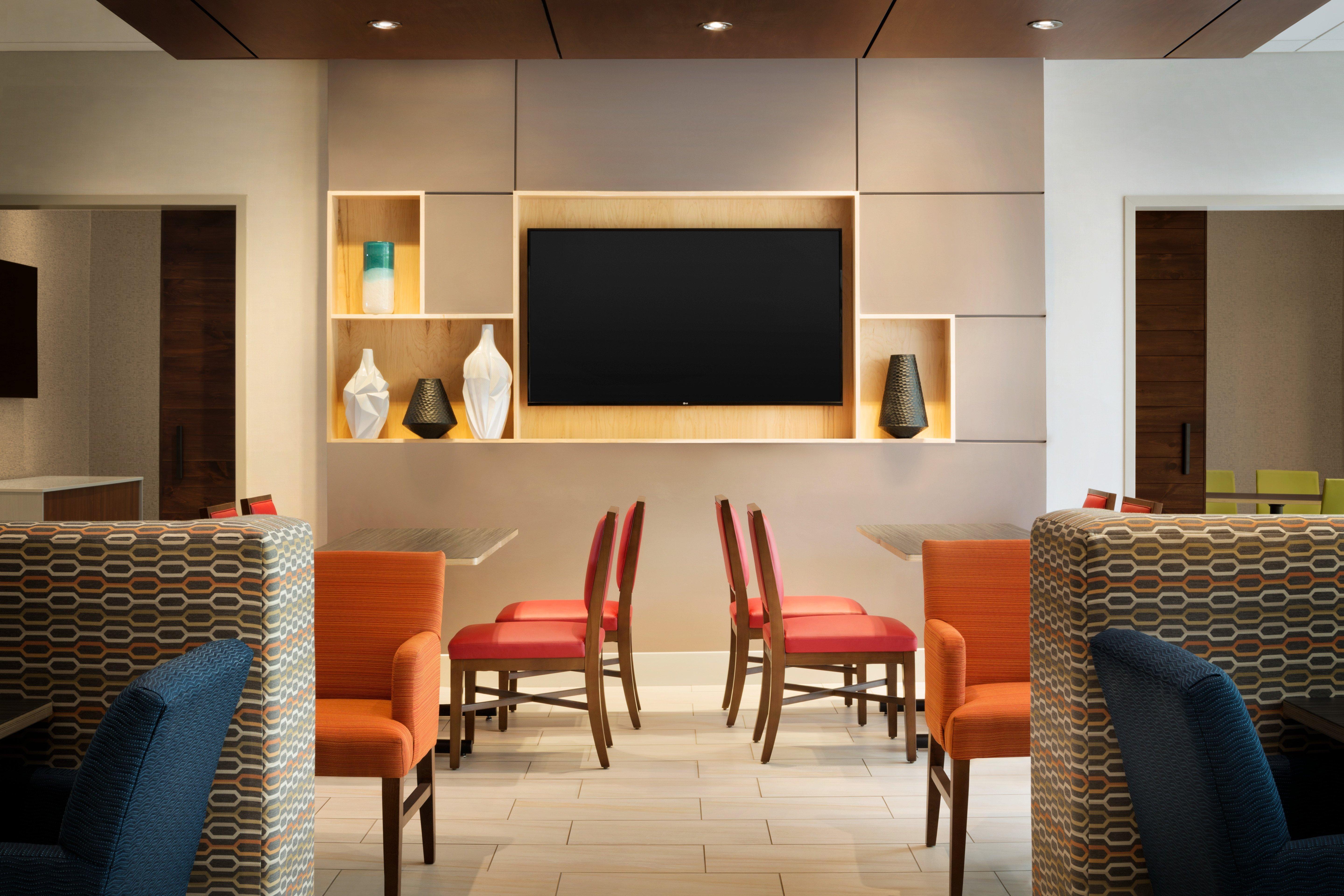 Holiday Inn Express & Suites - Kokomo South By Ihg Exterior foto